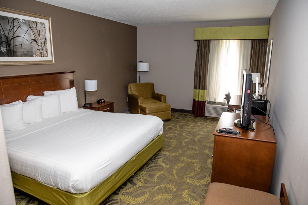 Unmatched Comfort and Thoughtful Amenities: A Deep Dive into the Carpenter Street Hotel Experience in Springfield, IL
